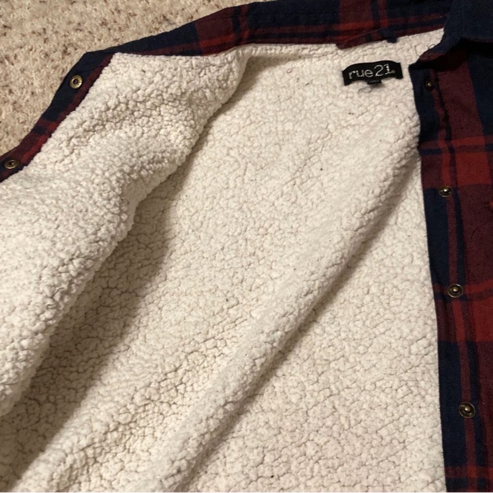 Rue 21 navy and red sherpa flannel - Picture 2 of 4